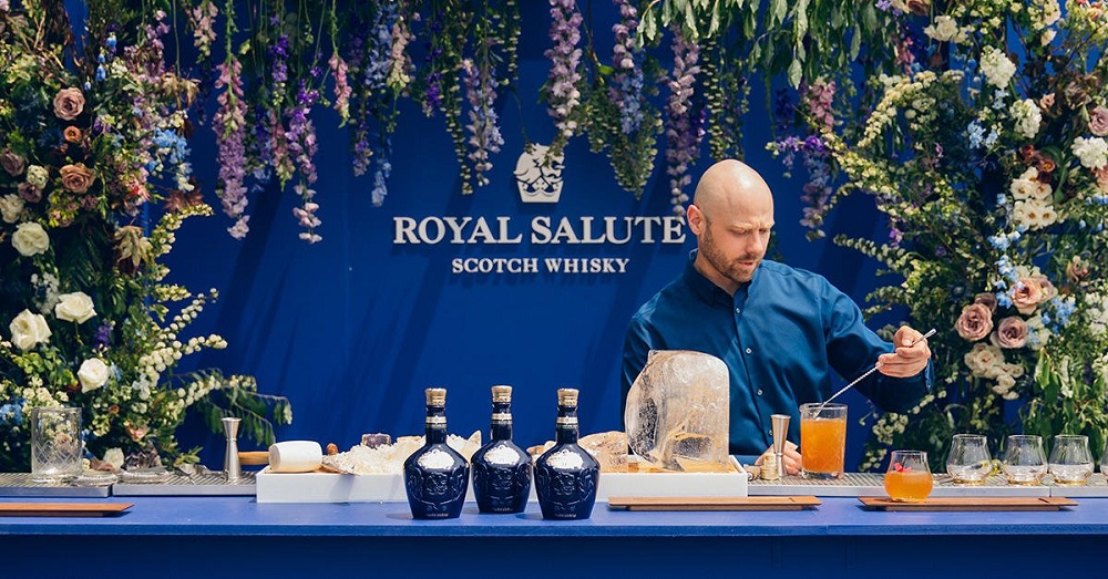 cach thuong thuc royal salute 21 dung chuan whisky scotland