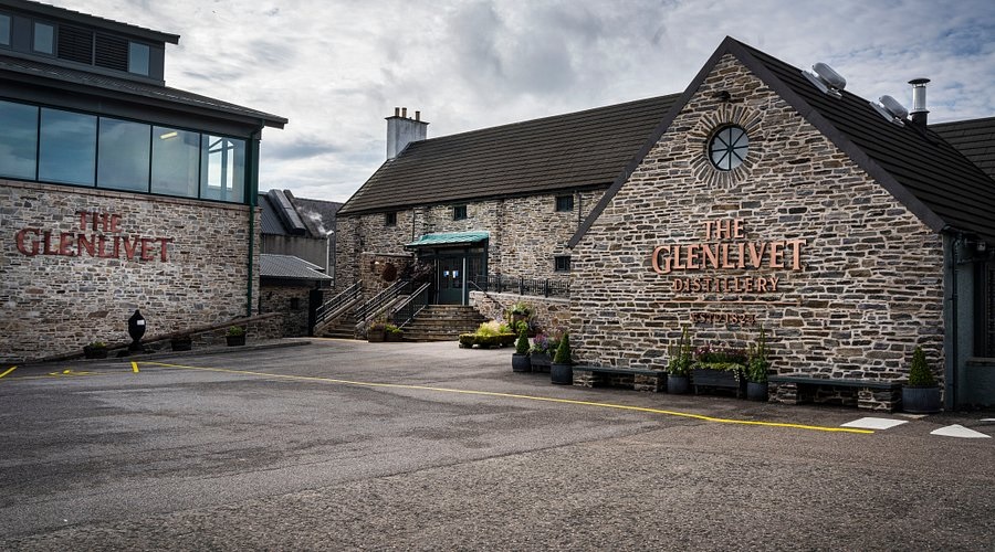 the glenlivet – hanh trinh nha chung cat tao nen chuan muc whisky speyside