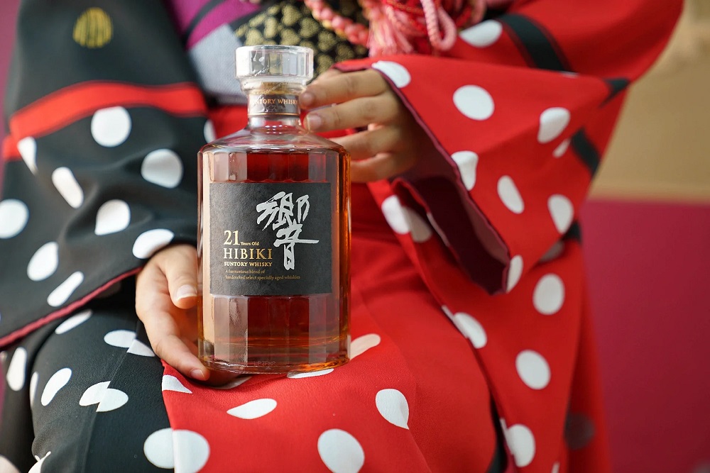 Hibiki 21 Year Old – Khi thời gian trở thành một phần của nghệ thuật blending