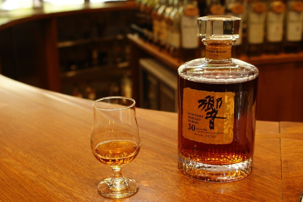 Hibiki 30 Year Old – Khi ba thập kỷ thời gian đi vào nghệ thuật blending Nhật Bản
