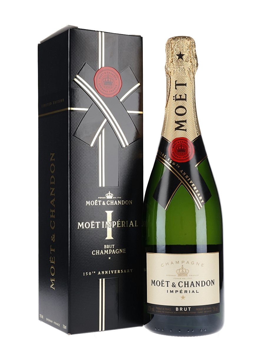 Chandon шампанское купить. Шампанское Моэт и Шандон Империал. Moet&Chandon Brut Imperial 0,75 л.. Шампанское Шандон Империал брют. Моэт Шандон Империал брют.