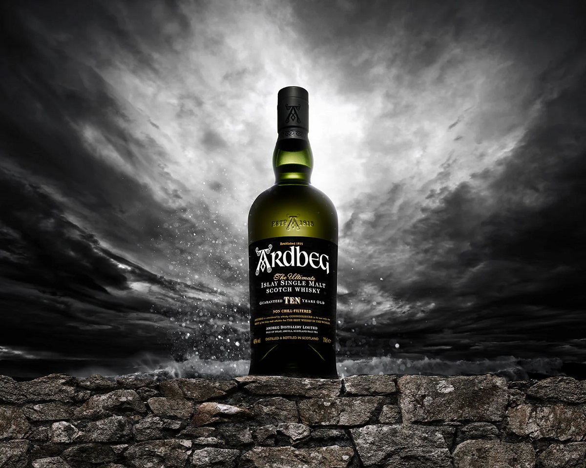 Ardbeg – Hơi thở hoang dại của Islay và bản giao hưởng khói đi vào huyền thoại