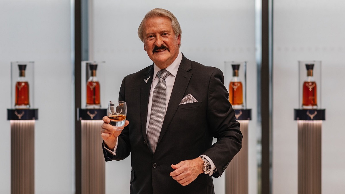 richard paterson – nguoi ke chuyen bang mui huong cua thoi gian