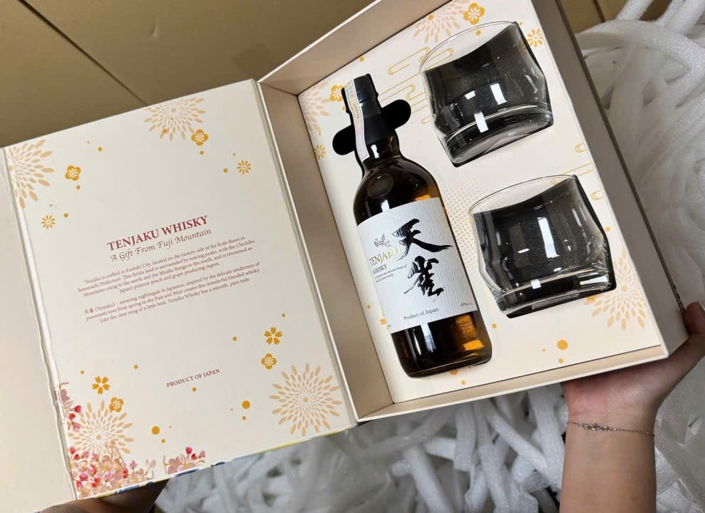 Hộp quà Tết 2025 – Tenjaku Whisky Blended