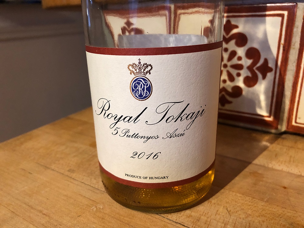 royal tokaji – hanh trinh hoi sinh huyen thoai vang ngot tokaj cua hungary