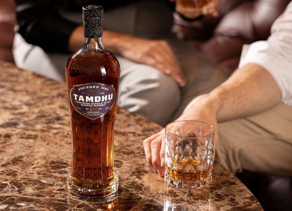 tamdhu 18 thuoc phan khuc nao danh gia whisky sherry 18 nam vung speyside