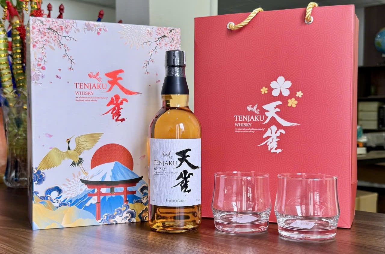 Tenjaku Whisky – Món quà mang tinh thần Nhật Bản cho mùa lễ Tết