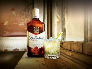 ballantine’s finest phu hop voi ai dong whisky scotland nhe nhang cho nguoi moi bat dau
