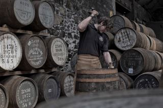 independent bottler la gi mot the gioi khac phia sau nhung chai scotch whisky