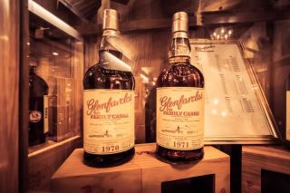 Glenfarclas có đáng mua trong tầm giá không – Góc nhìn thực tế từ người chơi whisky