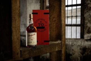Cách uống Glenfarclas đúng chuẩn – Trải nghiệm whisky Speyside trọn vẹn