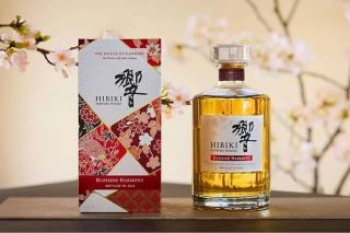 Đánh giá Hibiki Blossom Harmony từ góc nhìn người yêu whisky Nhật