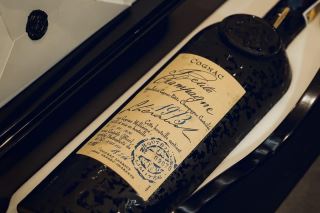 mua ruou nam sinh 1973 o dau uy tin va dang tin cay