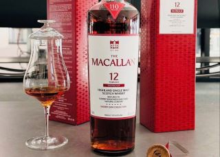 macallan 12 nam co gi dac biet – lua chon “an toan” cho nguoi moi choi whisky