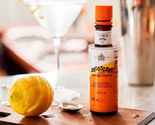 angostura orange bitters – tinh tuy cam chin cho nghe thuat pha che hien dai