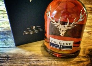 danh gia huong vi whisky dalmore – tu ngot thanh den chieu sau dam da