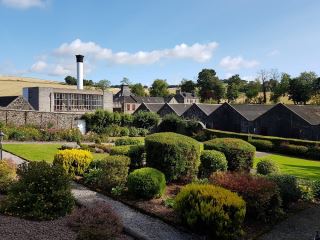 glendronach distillery   noi luu giu huong vi whisky co dien cua scotland