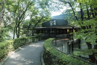 hakushu distillery – nha may chung cat giua rung xanh nhat ban