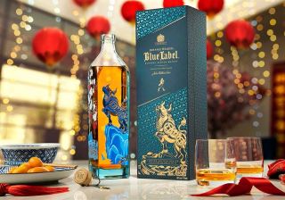 johnnie walker va nhung phien ban theo 12 con giap – vi sao nguoi viet goi la “johnnie walker con trau” “con rong”…