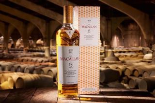macallan 18 – colour collection bieu tuong nghe thuat va tinh hoa whisky