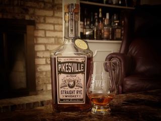 pikesville rye – bieu tuong hoi sinh cua rye whiskey nuoc my