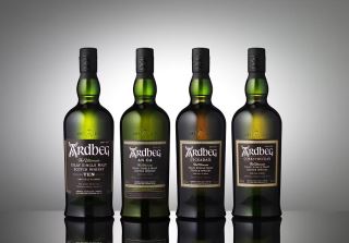 ardbeg va lagavulin khac nhau o diem nao hai phong cach whisky khoi noi tieng cua islay