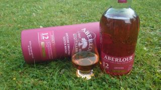 Người mới chơi whisky nên bắt đầu với chai Aberlour nào?