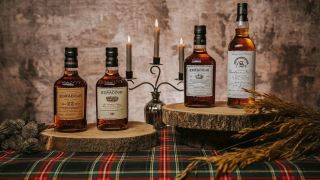 nha chung cat edradour – bieu tuong whisky thu cong cua vung highland scotland