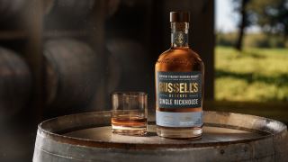 russell’s reserve camp nelson d single rickhouse khong phai single barrel