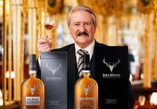 richard paterson – nguoi danh hon nua the ky de gin giu nghe thuat whisky