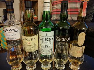 Whisky khói có tuổi càng cao càng ngon không? Hiểu đúng về số năm ủ trước khi chọn mua